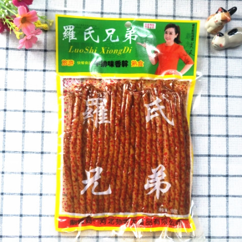 滿10袋包郵八零兒時(shí)回憶羅氏兄弟老式老式辣片辣條辣皮豆筋咸辣