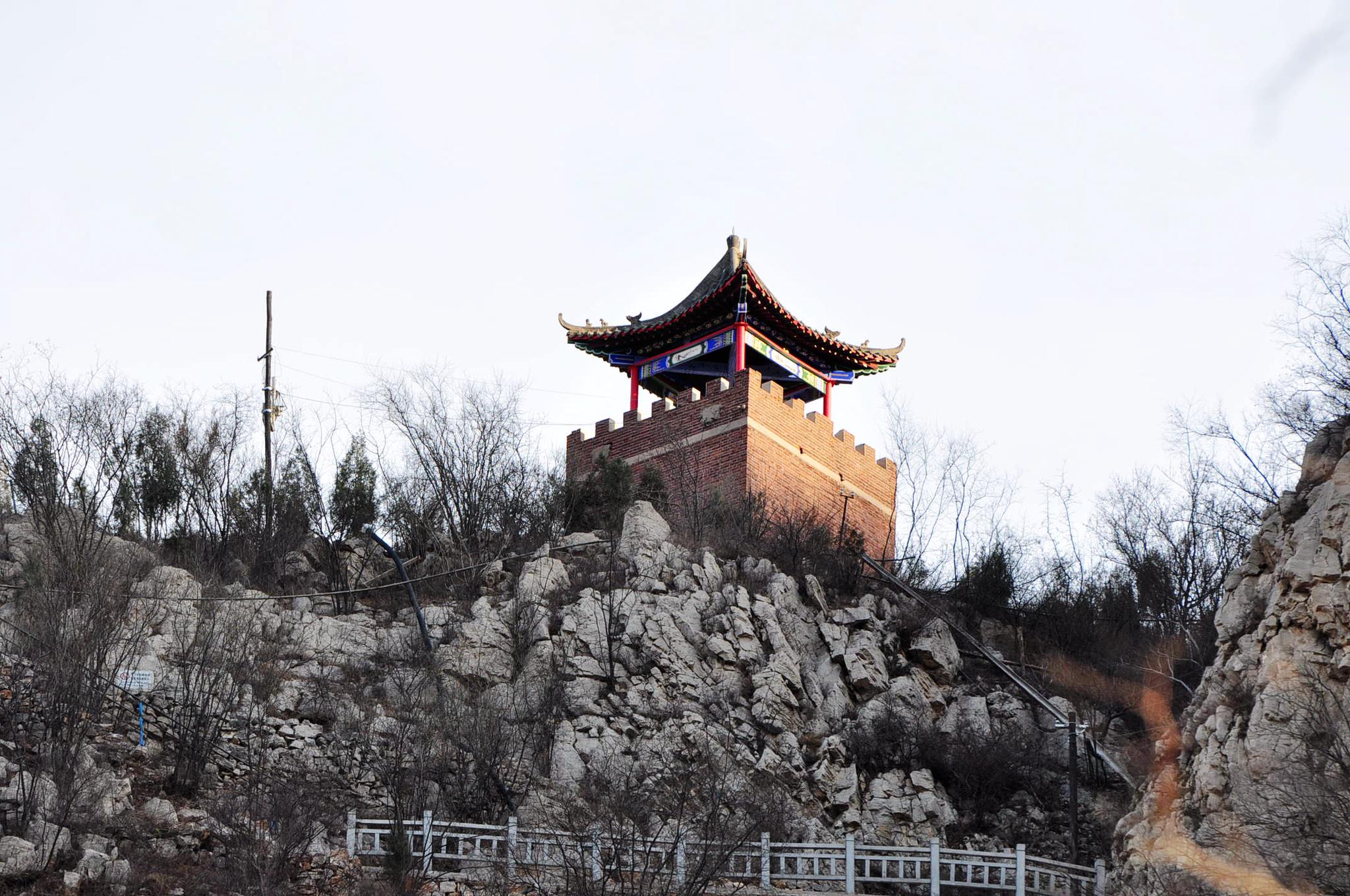 邢臺:春滿天梯山